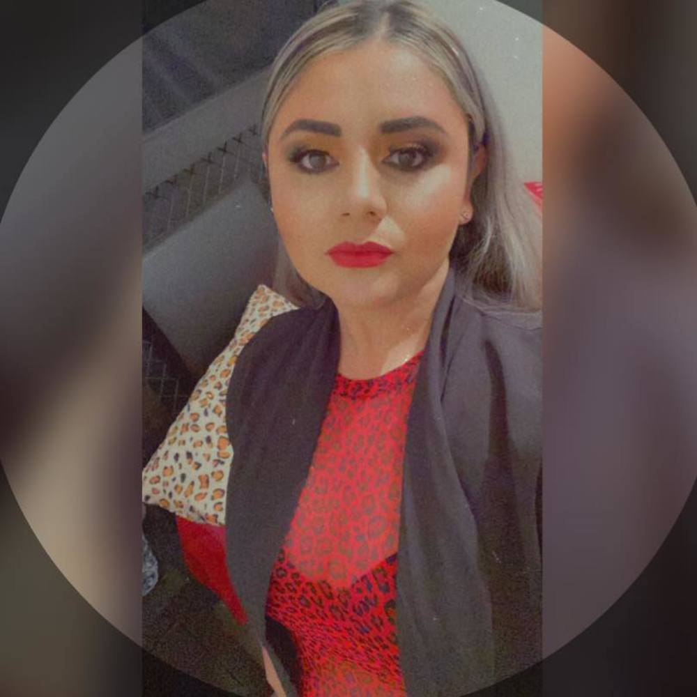 Meet your Posher, Karelytaa